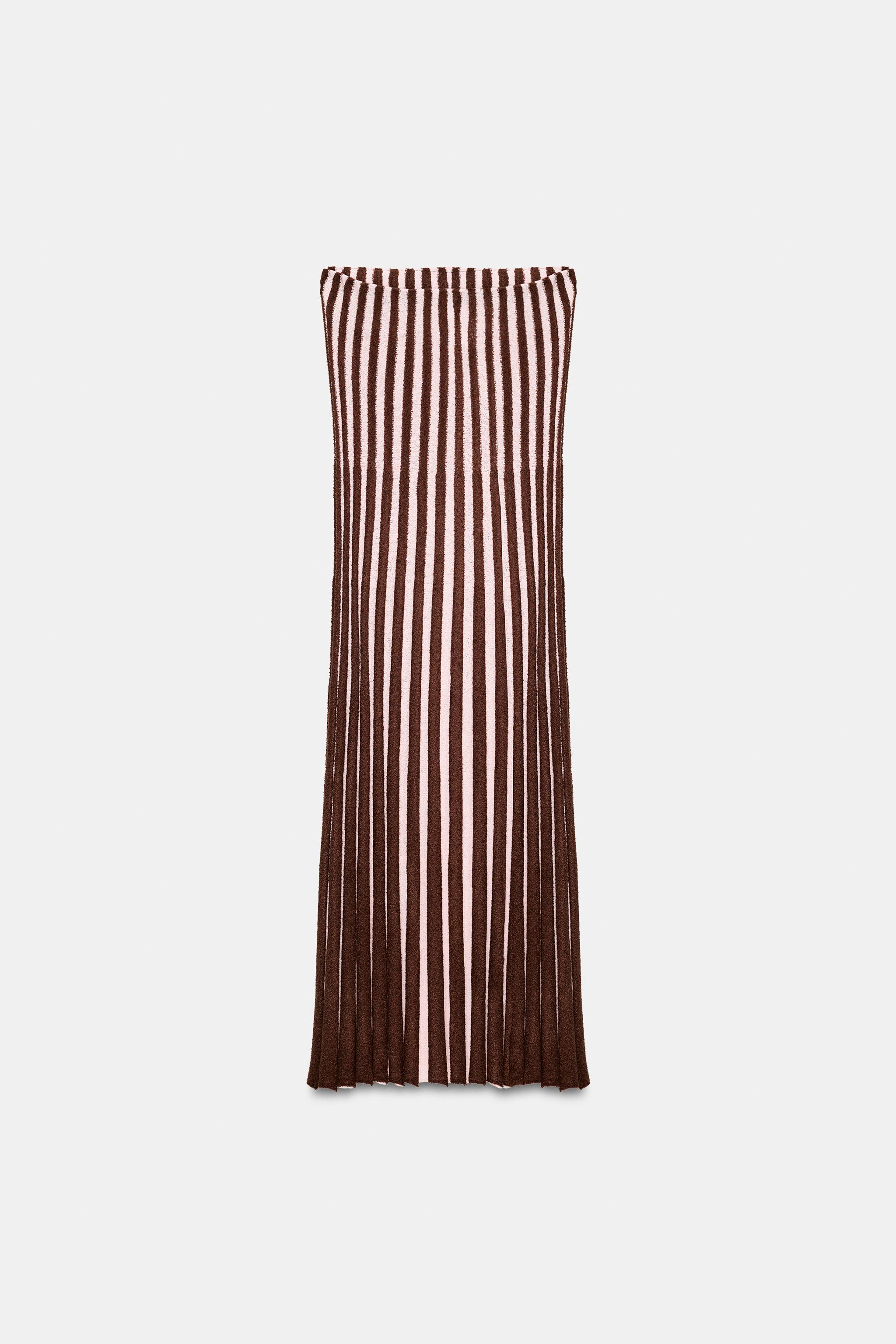 TEXTURED STRIPED PLEATED SKIRT